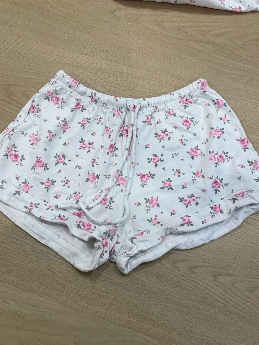 Flowers by Zoe White & Pink Floral Short Pajama Set